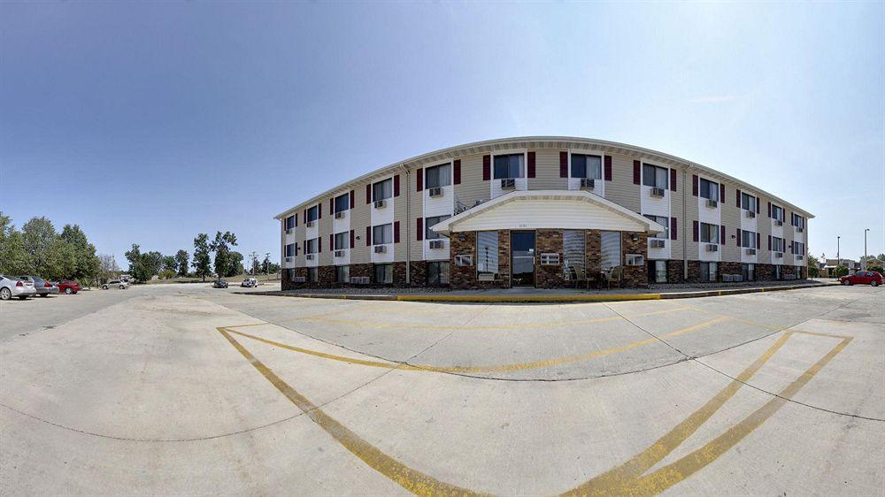 Super 8 By Wyndham Kirksville-University Area المظهر الخارجي الصورة