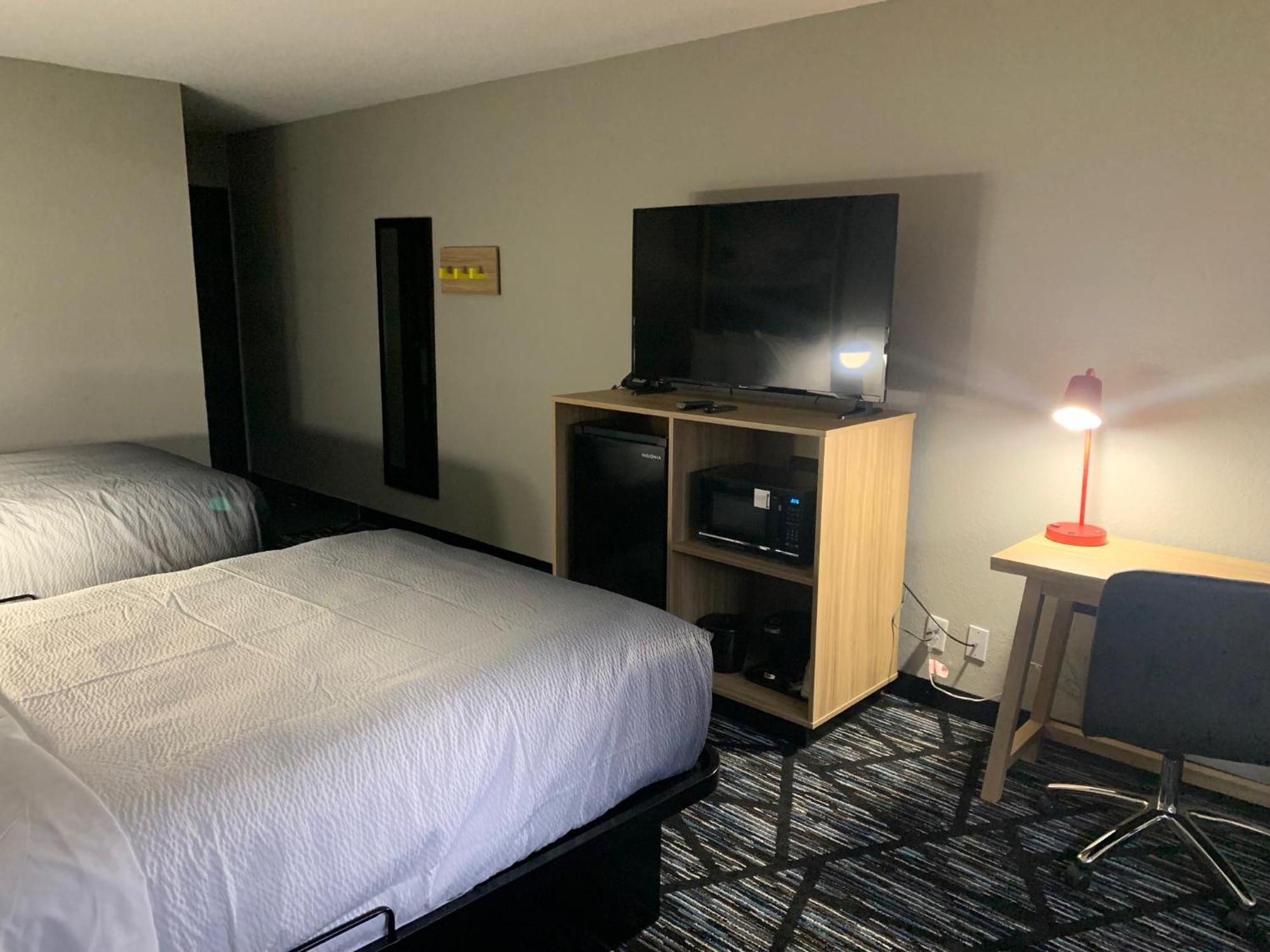 Super 8 By Wyndham Kirksville-University Area المظهر الخارجي الصورة